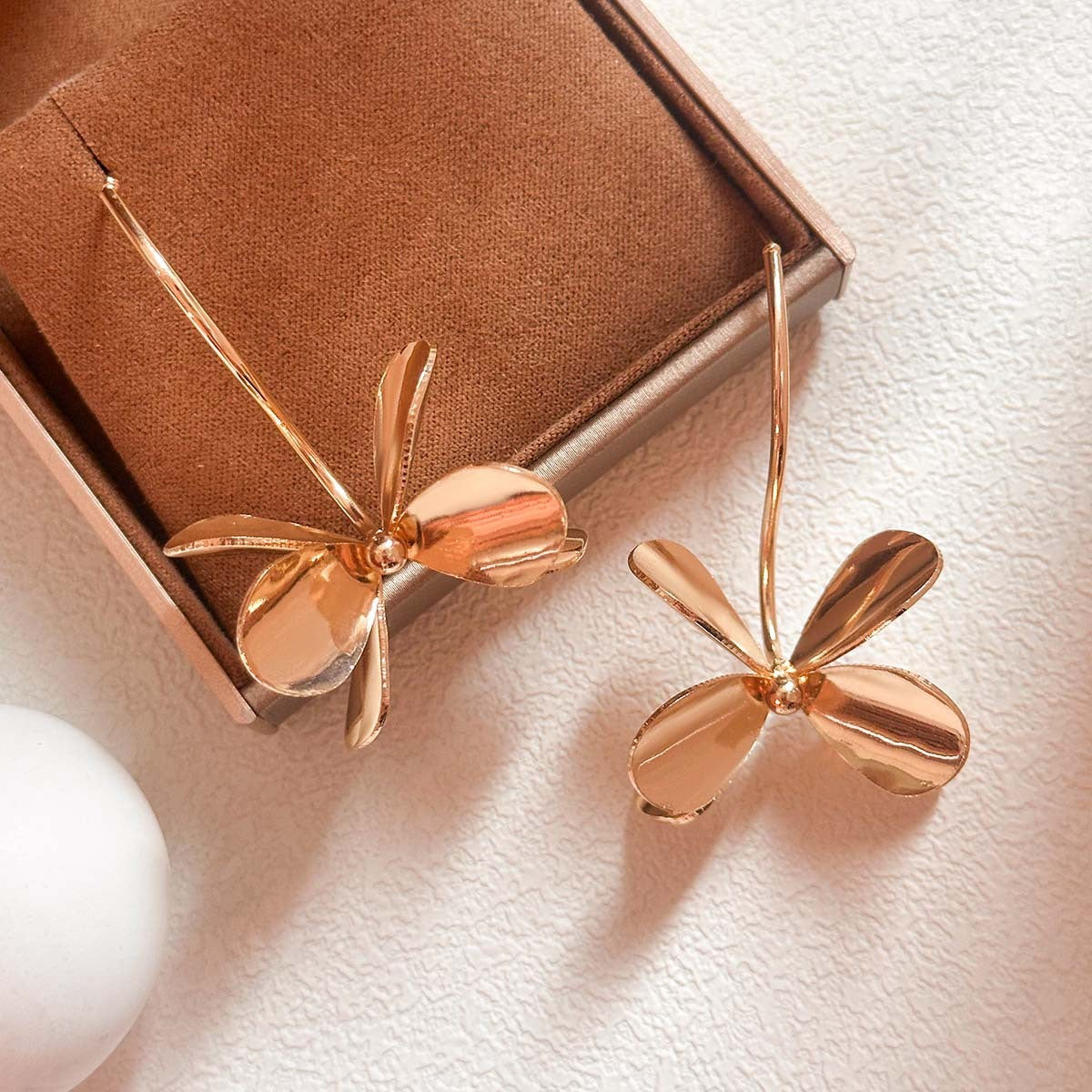 Leaf Earrings Exaggerated Metal Temperament Dragonfly