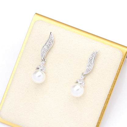 Classic Elegant Graceful Gold-plated Two-color Artificial Pearl Earrings