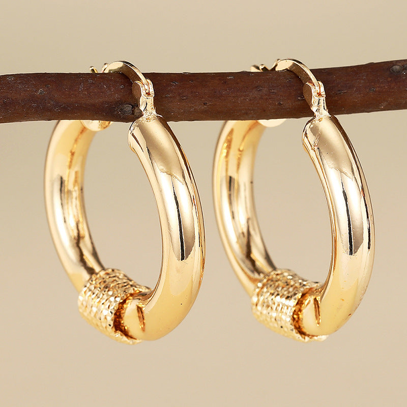 Design Sense Geometric Advanced Light Luxury Ornament Niche Ring Ear Clip