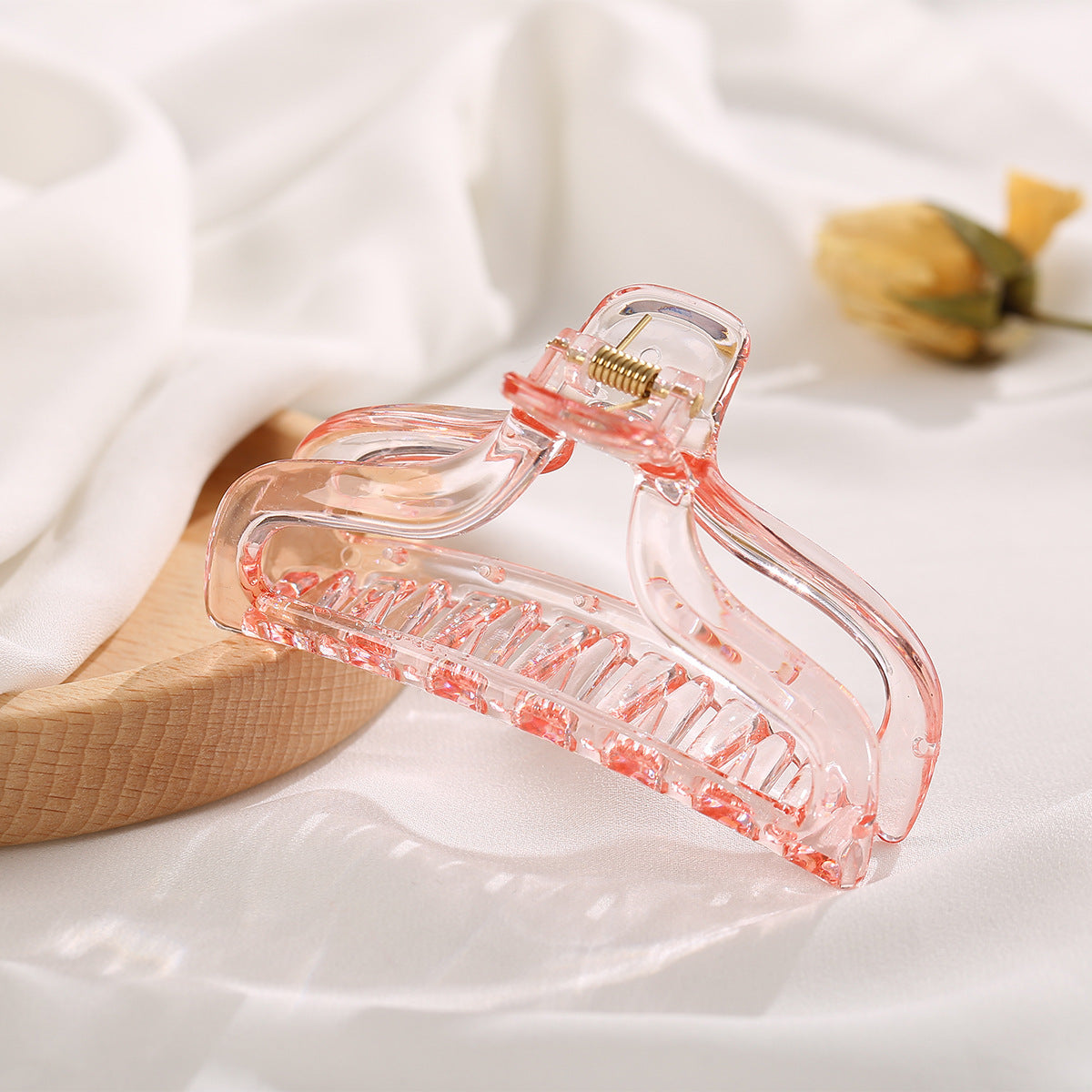 Pearl Embroidery Butterfly Bangs Clip Decorative Clip