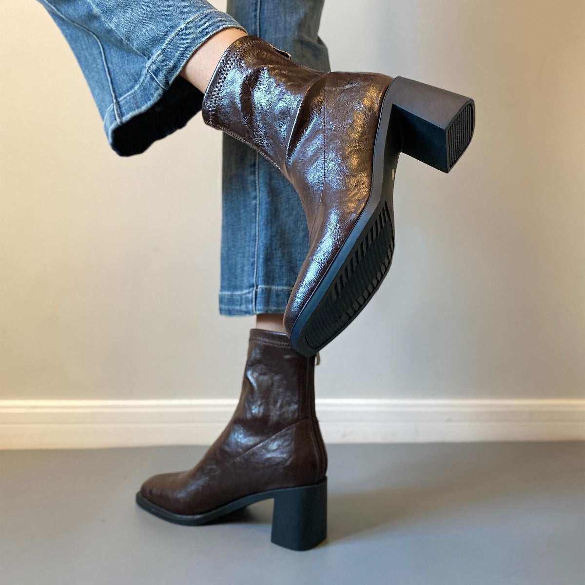 Commuter High Heel Stretch Retro Boots With Chunky Heels