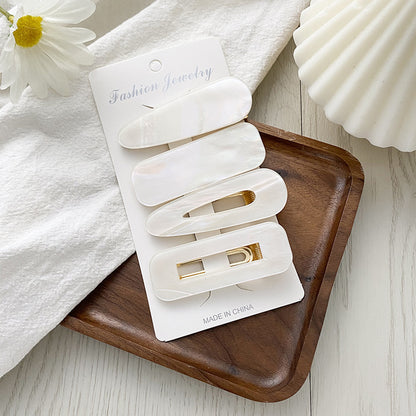 Korean Girl With Broken Hair Side Clip