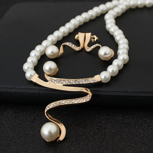 European fashion diamond crystal pearl necklace earrings set bride wedding accessories wholesale CMT058