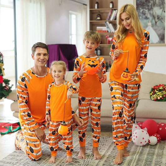 Set Cartoon Animation Home Service Parent Child Wear