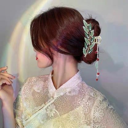 Antique Tassel Large Pearl Clip Metal Hairpin