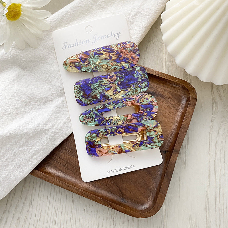 Korean Girl With Broken Hair Side Clip