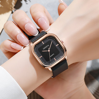 Women's Silicone Strap Fashionable Rose Gold Watch