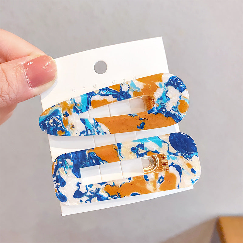 Korean Girl With Broken Hair Side Clip