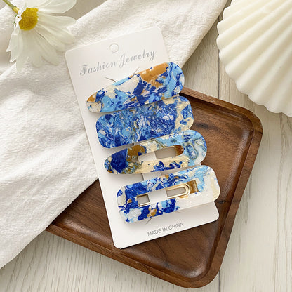 Korean Girl With Broken Hair Side Clip