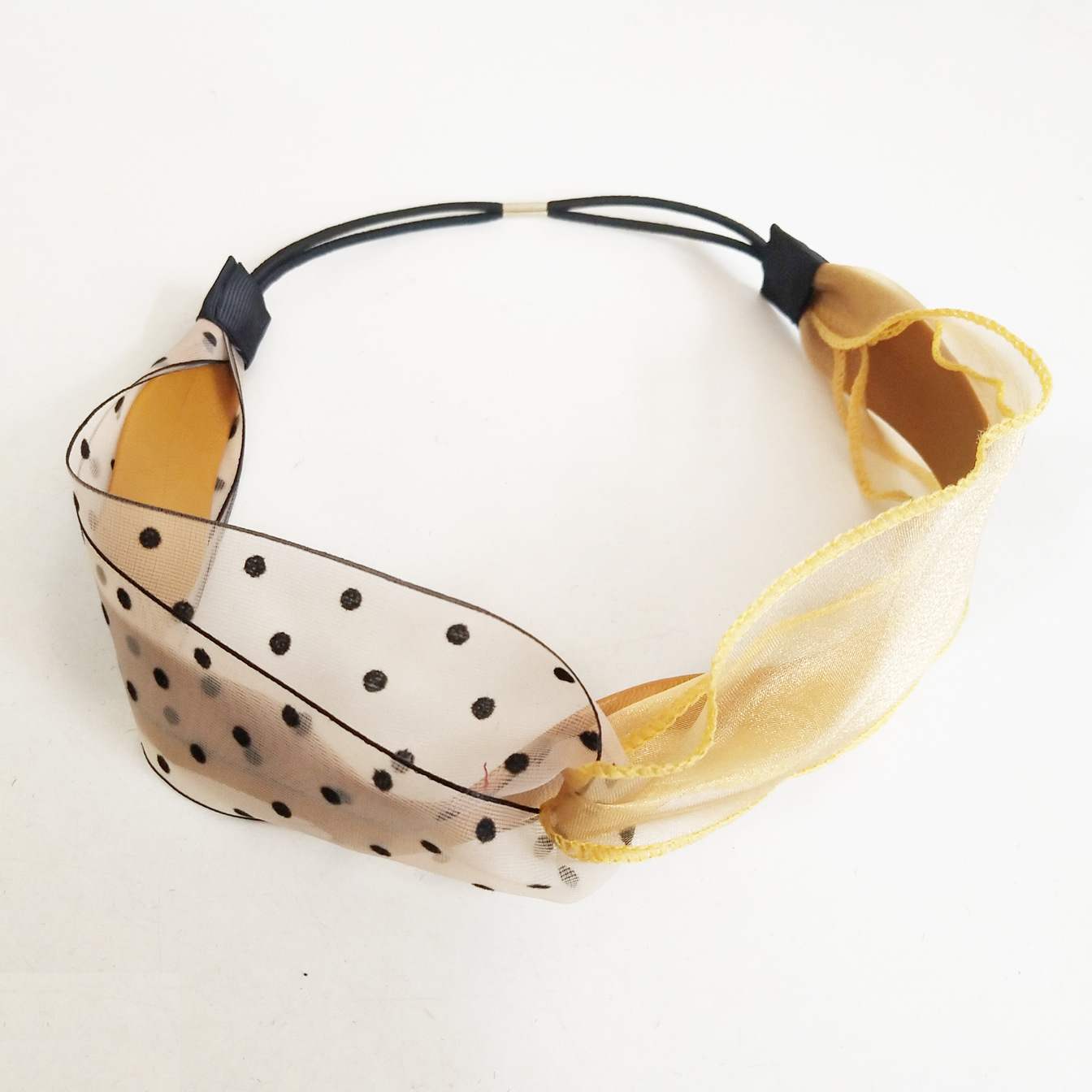 Polka-dot Mesh Contrast Color With Wavy Cross Hairband