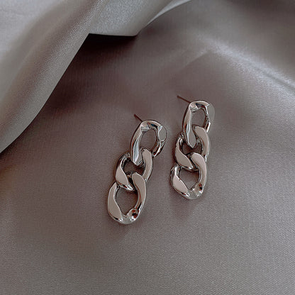 Simple And Elegant Fashion And Personalized Earrings